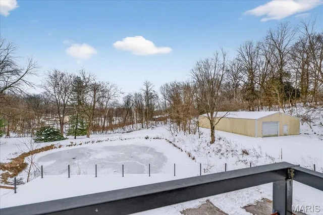 $349,900 | 6 Castle Drive, Florissant, MO 63034