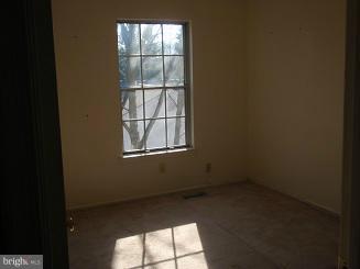 5992 Powell's Landing Road Burke, VA 22015 - Photo 8 of 11 Bedroom