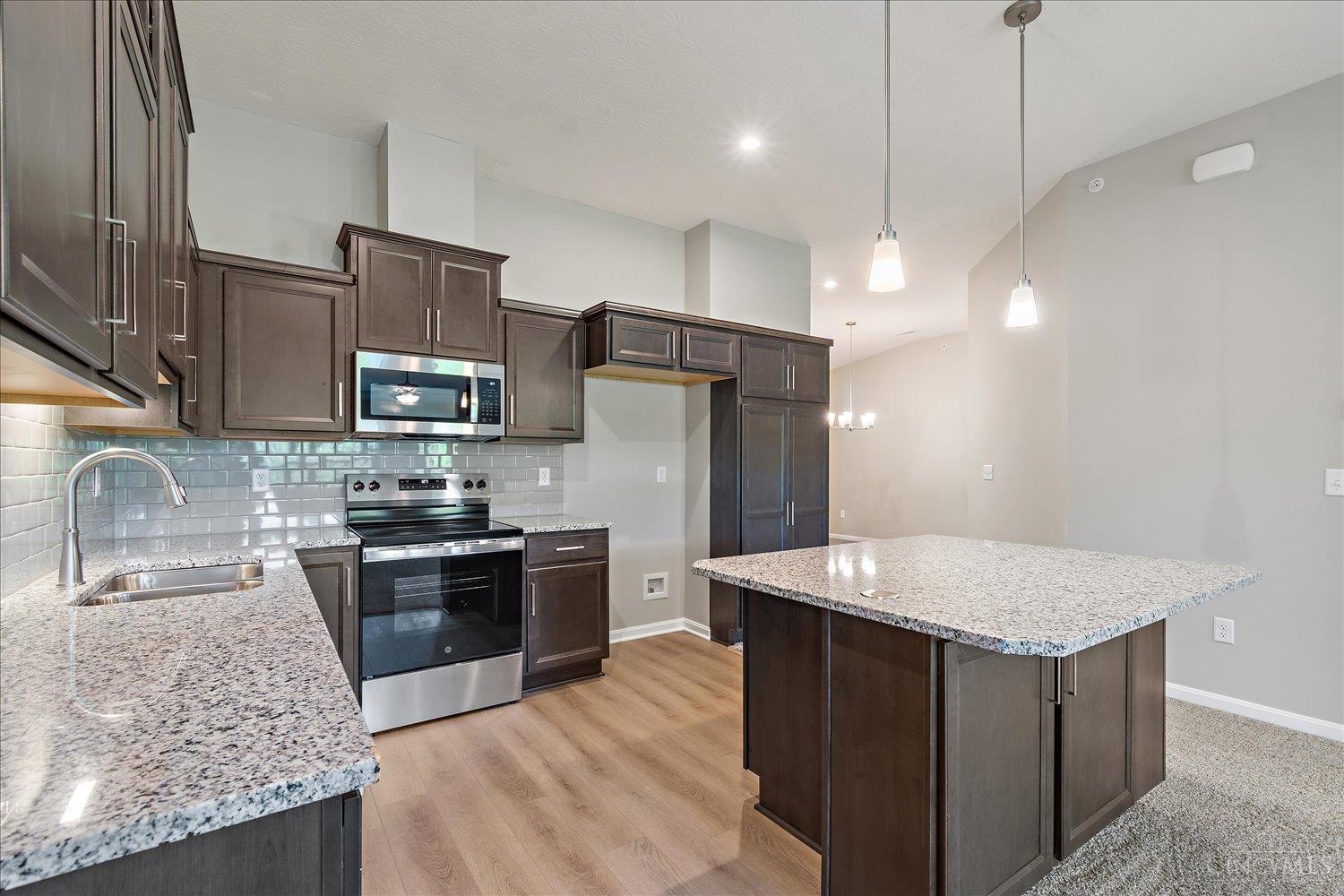541 Tradition Ridge, Unit 81302 Cincinnati, OH 45245 - Photo 6 of 34
