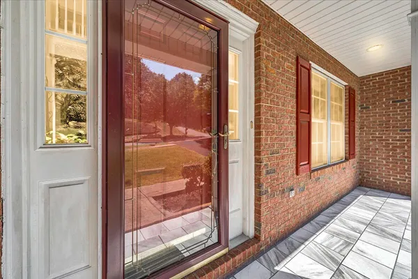 $549,999 | 4816 Hickory Hill Drive, Roanoke, VA 24018