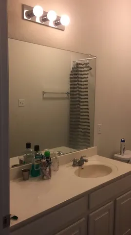 $2,000 | 2105 Town Centre Drive, Unit 39, Round Rock, TX 78664