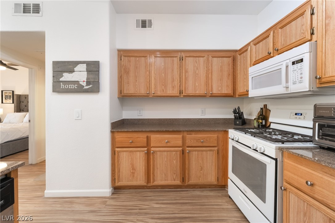 10550 West Alexander Road, Unit 2078 Las Vegas, NV 89129 - Photo 16 of 34