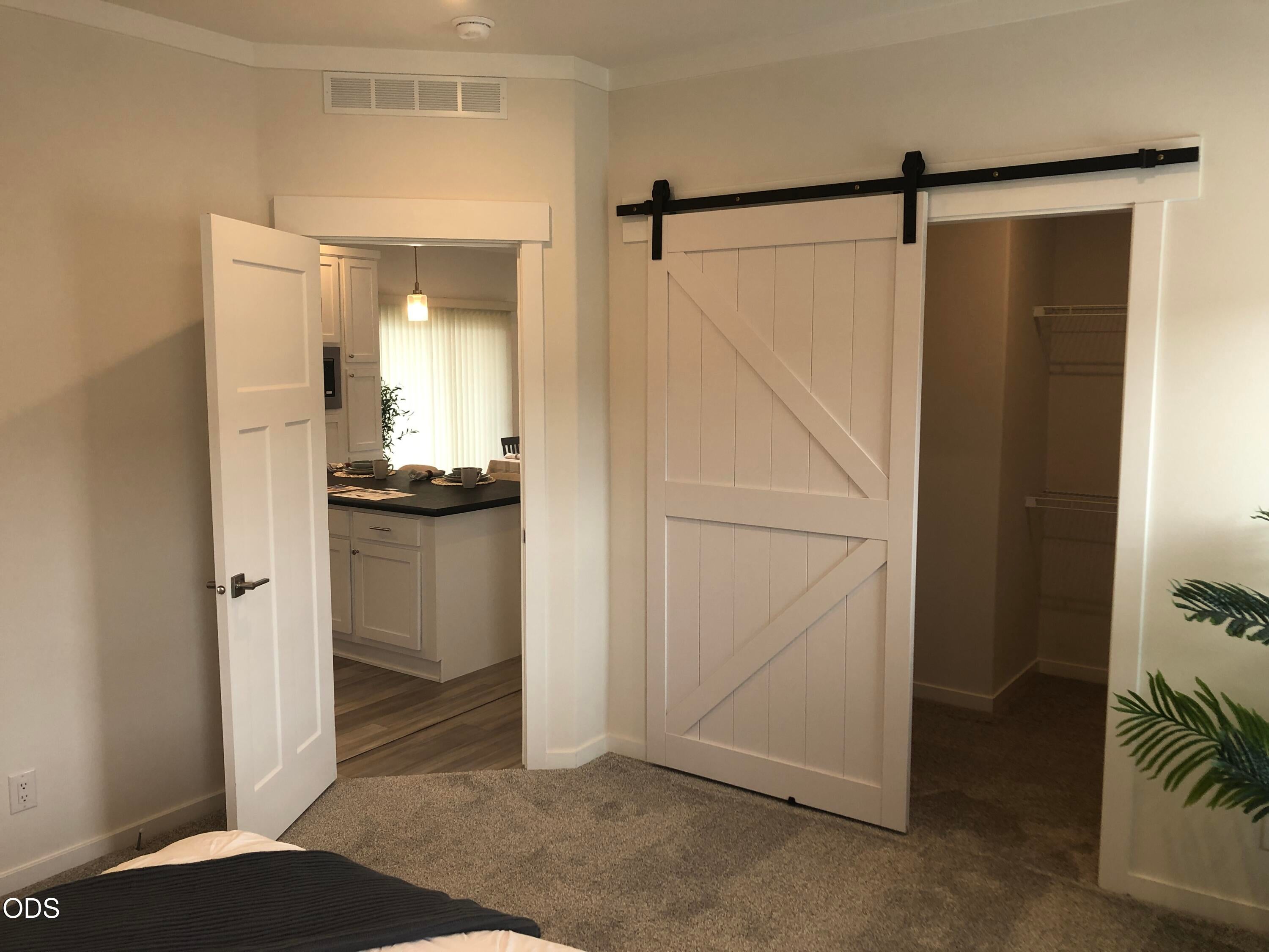300 Luman Road, Unit 181 Phoenix, OR 97535 - Photo 11 of 27 Gallery Image 11