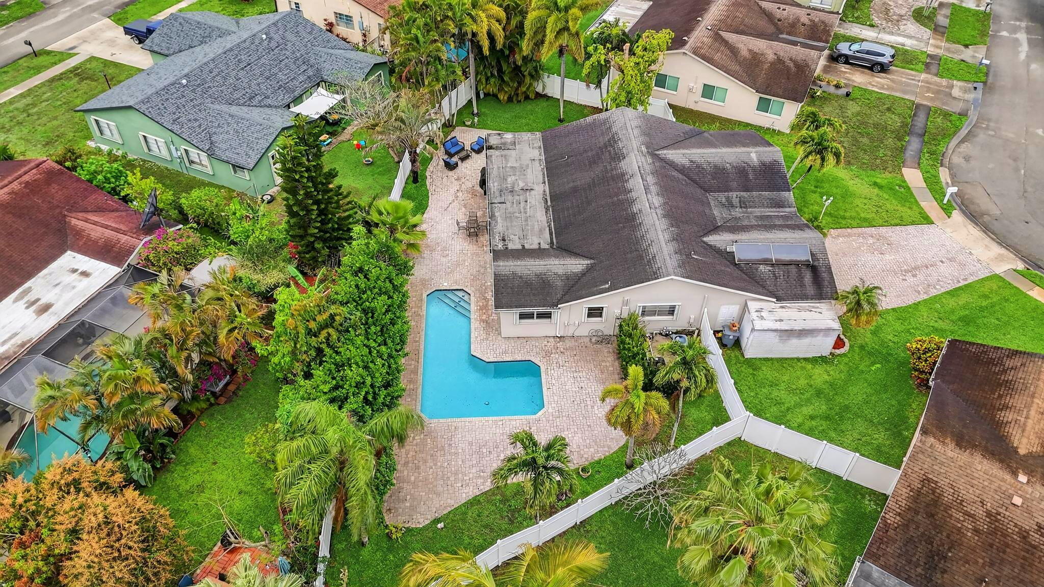 23153 Southwest 60th Way Boca Raton, FL 33428 - Photo 50 of 57 an aerial view of a house