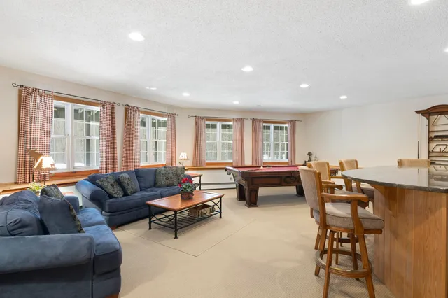 $950,000 | 1 Tom's Cabin Road, West Dover, VT 05356