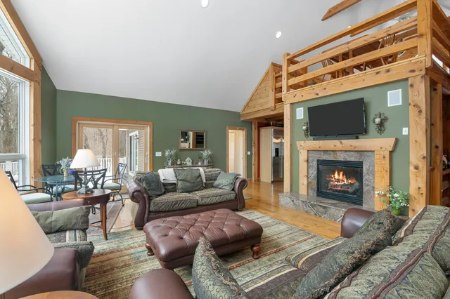 $950,000 | 1 Tom's Cabin Road, West Dover, VT 05356