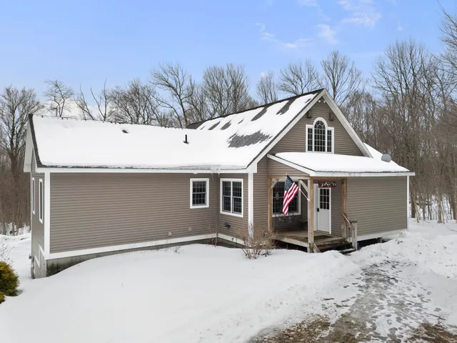 $950,000 | 1 Tom's Cabin Road, West Dover, VT 05356