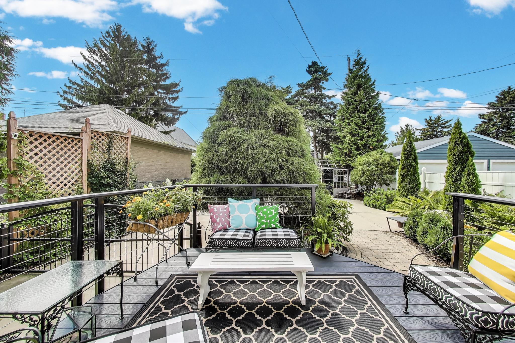 1228 Main Street Racine, WI 53403 - Photo 3 of 30 3 Deck