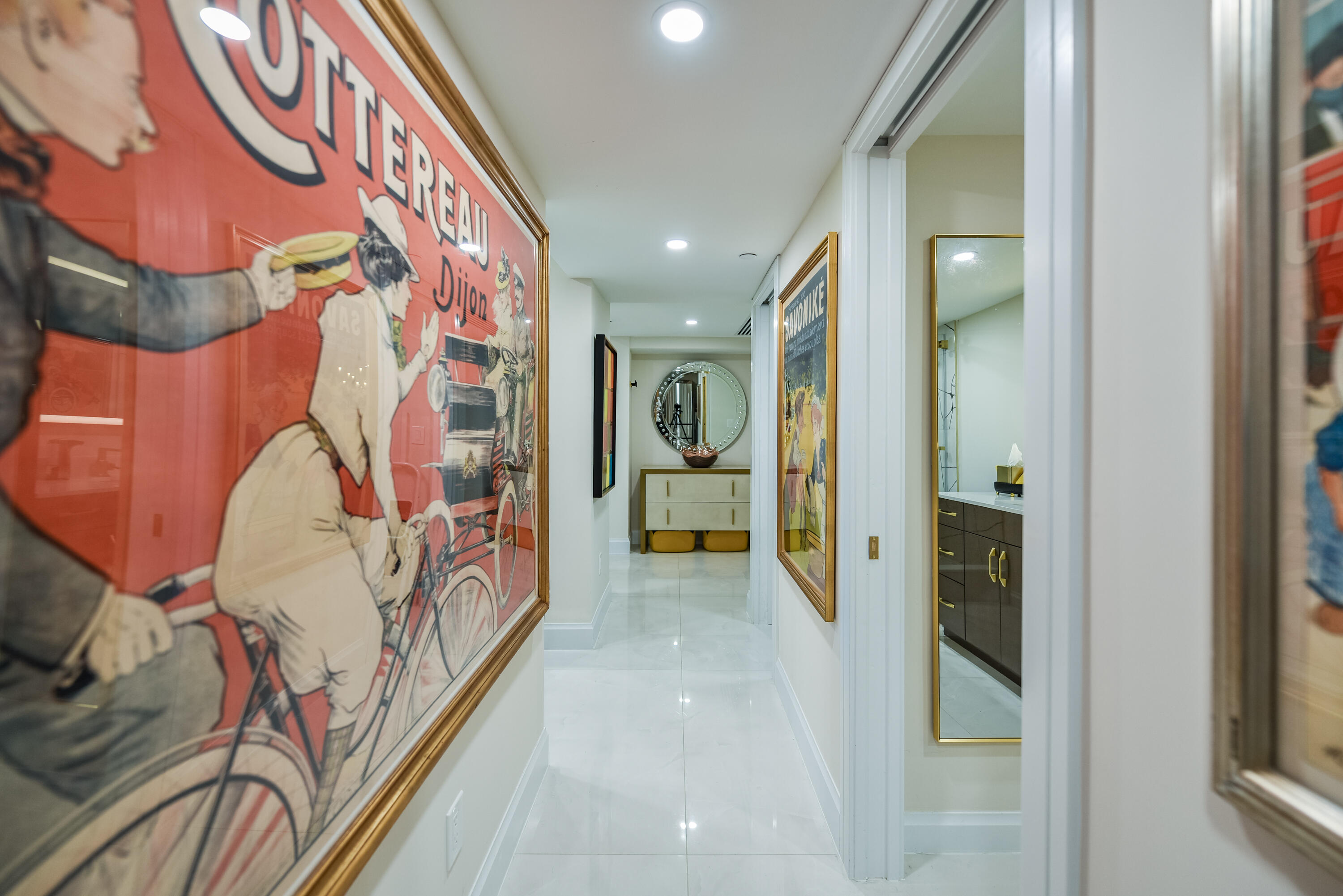 100 Southeast 5th Avenue, Unit 306 Boca Raton, FL 33432 - Photo 19 of 45 Hallway