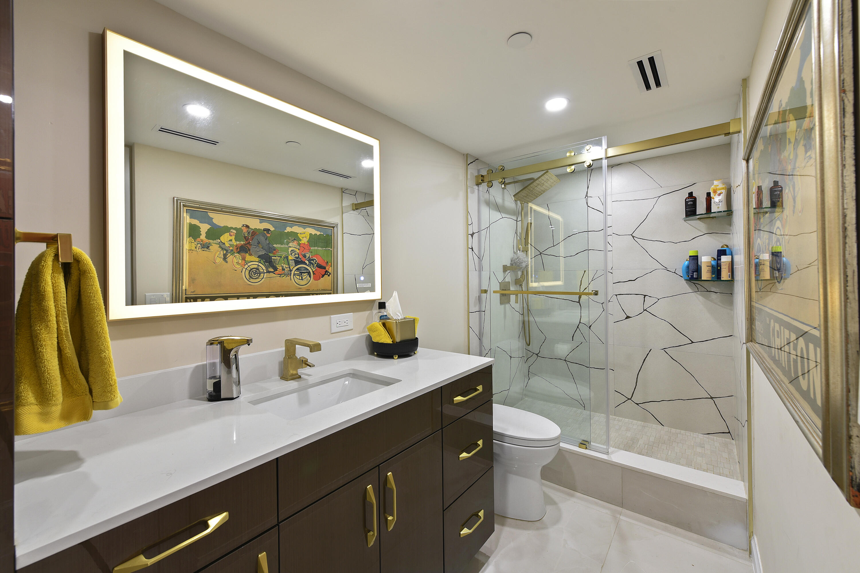 100 Southeast 5th Avenue, Unit 306 Boca Raton, FL 33432 - Photo 21 of 45 Bathroom