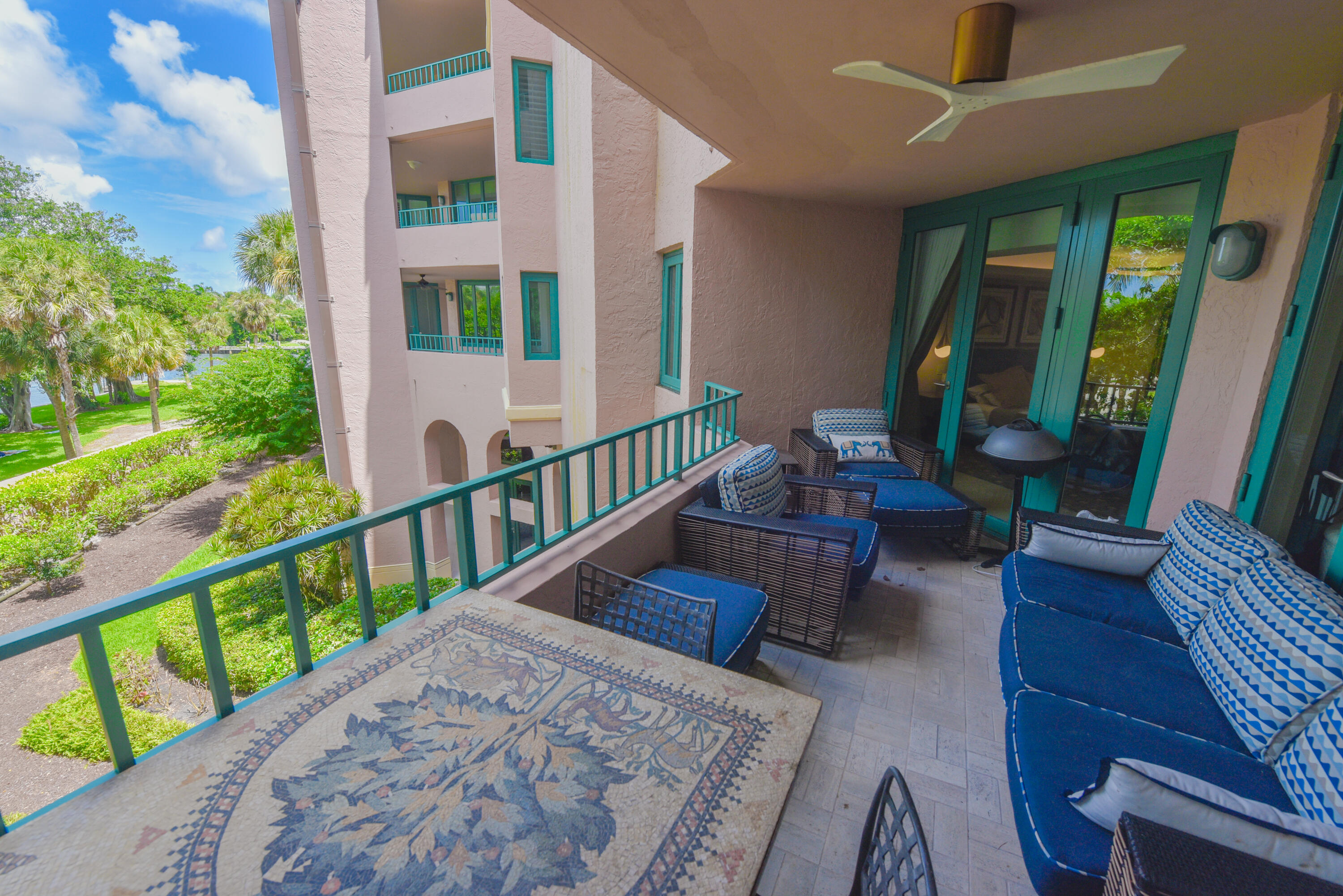 100 Southeast 5th Avenue, Unit 306 Boca Raton, FL 33432 - Photo 24 of 45 Patio