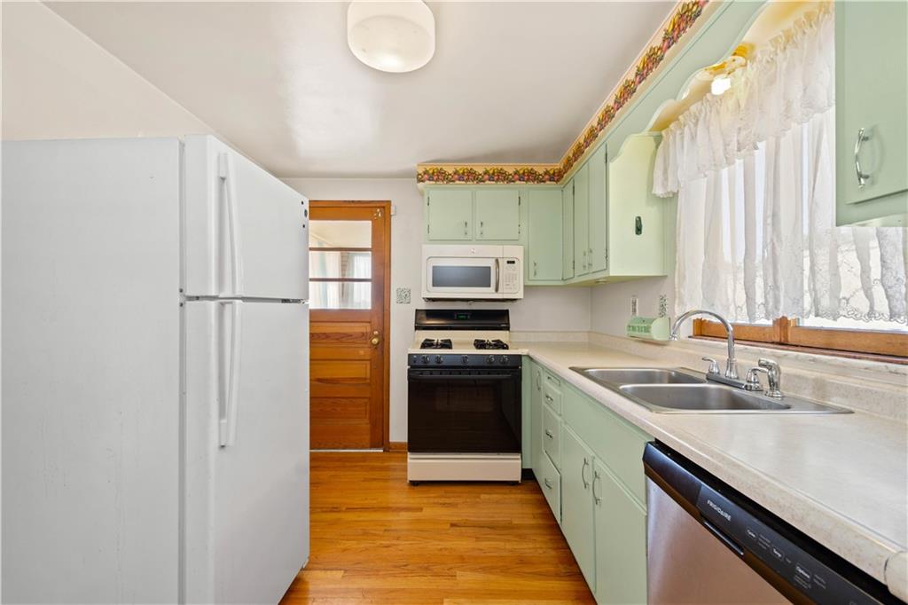 126 Hornaday Road Pittsburgh, PA 15210 - Photo 11 of 21 Gallery Image 11