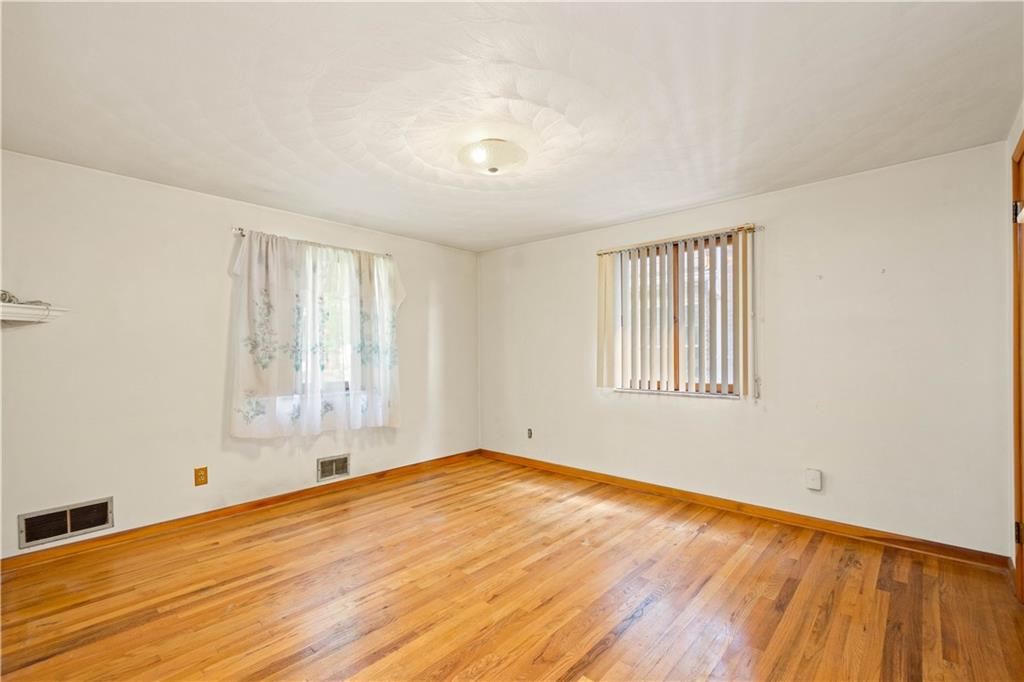 126 Hornaday Road Pittsburgh, PA 15210 - Photo 16 of 21 Gallery Image 16