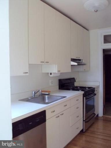 3618 Ednor Road Baltimore, MD 21218 - Photo 2 of 6 Kitchen