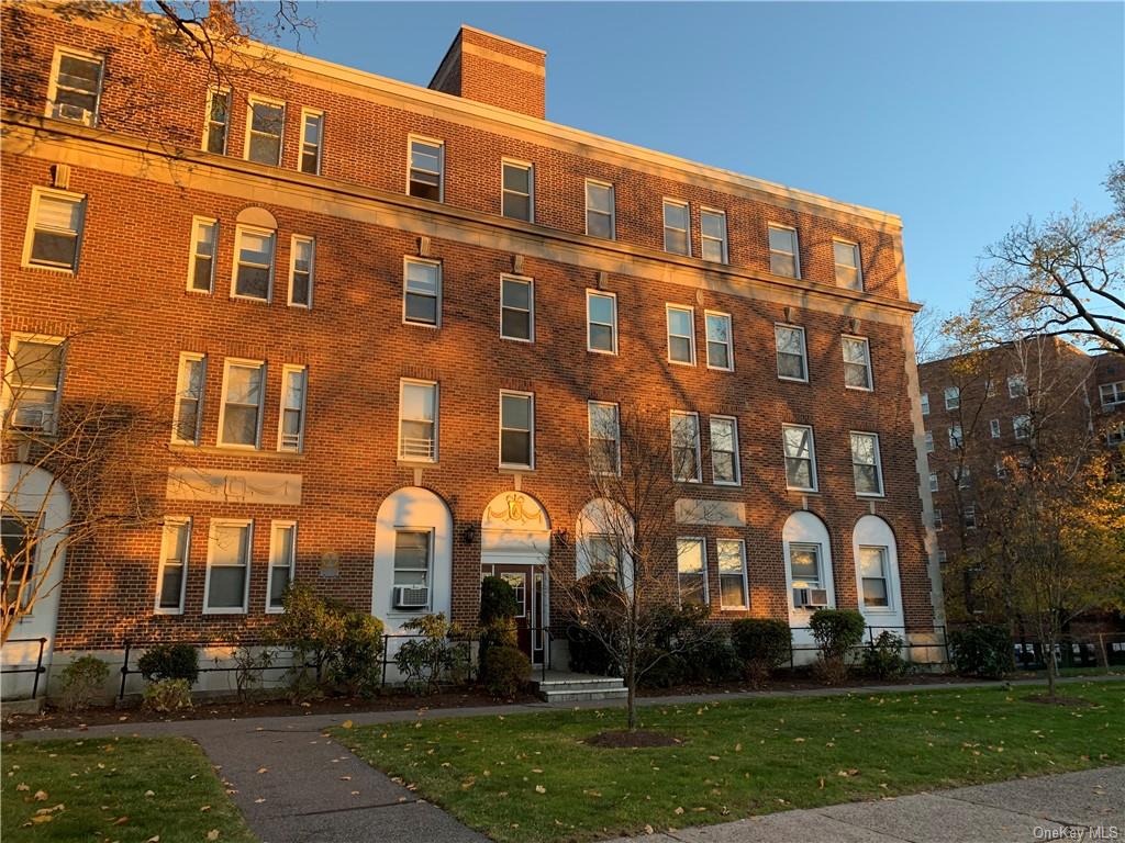 445 Gramatan Avenue, Unit AD1, Mount Vernon, NY 10552 Compass