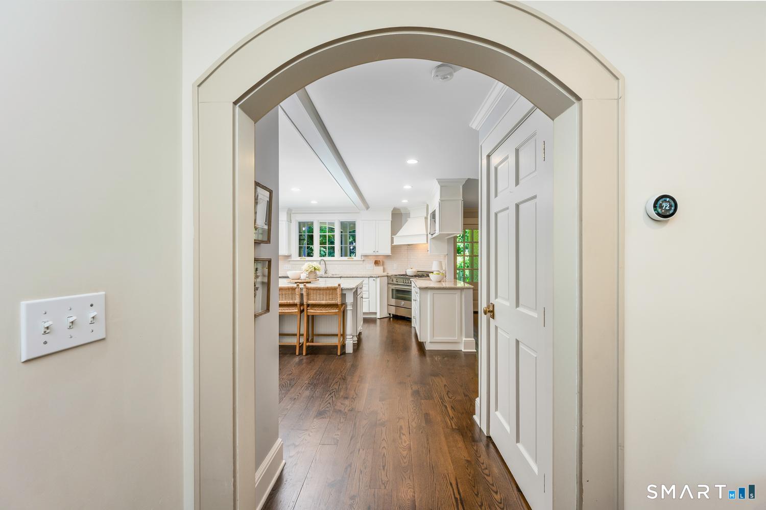 30 Birch Road Darien, CT 06820 - Photo 9 of 38 Gallery Image 9