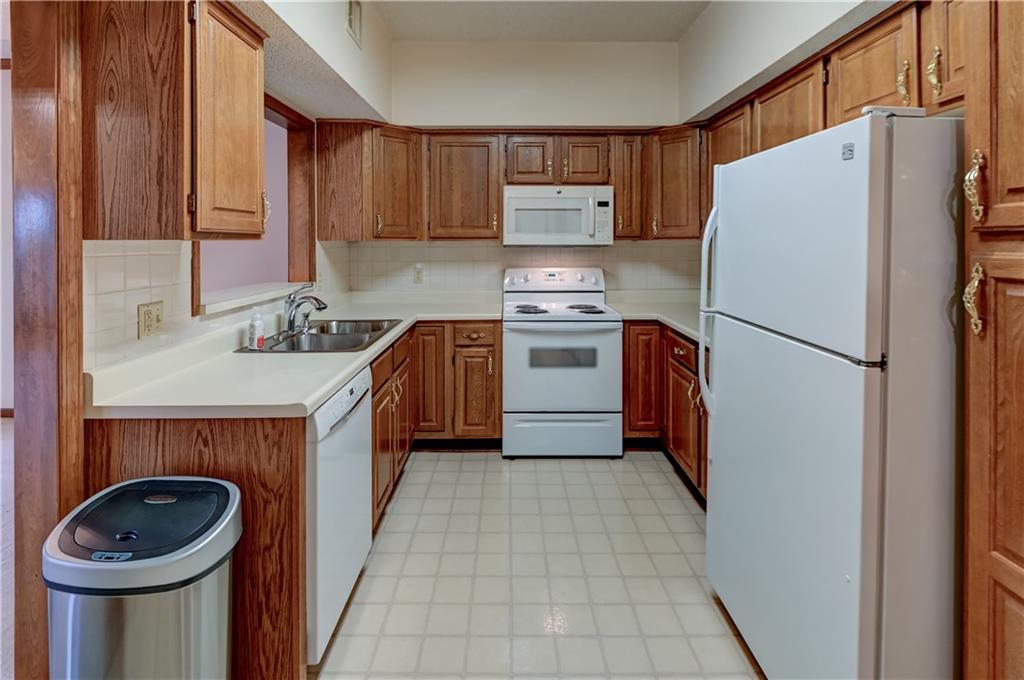 17800 Bolger Road, Unit 303 Independence, MO 64055 - Photo 45 of 49
