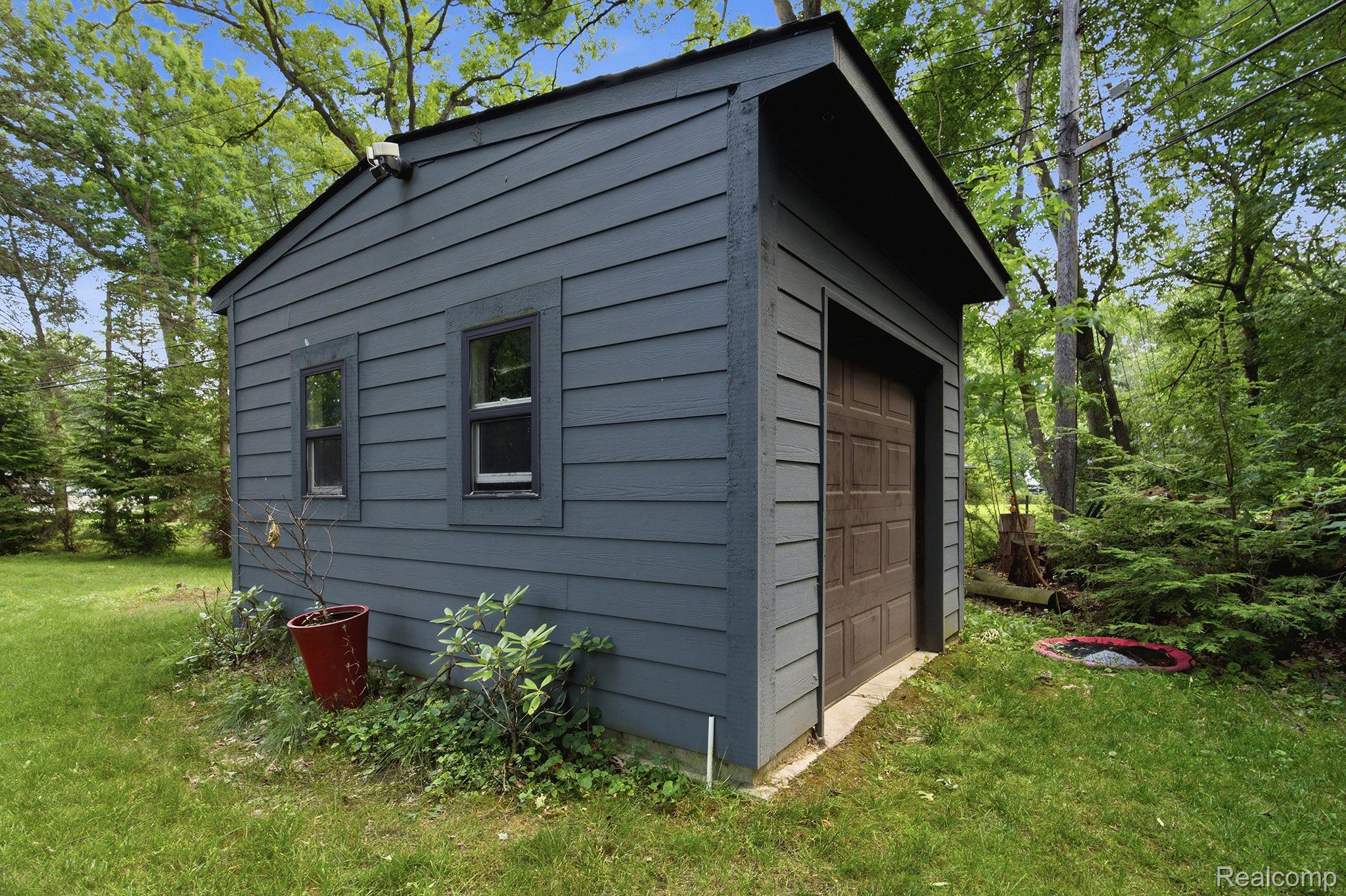 1258 Priscilla Lane Rochester, MI 48309 - Photo 13 of 56 Shed.jpg
