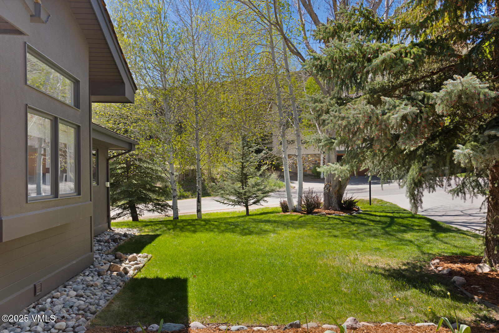 971 Winslow Road Edwards, CO 81632 - Photo 39 of 42 Front Yard