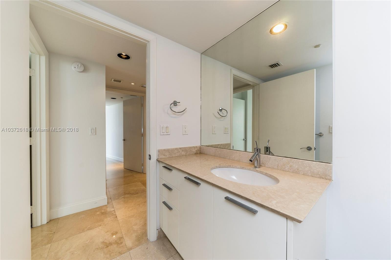 400 Alton Road, Unit 911 Miami Beach, FL 33139 - Photo 6 of 15