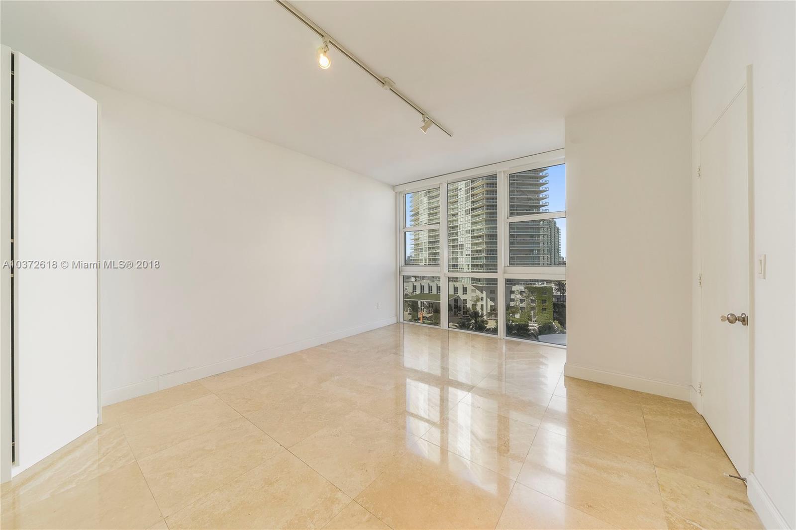 400 Alton Road, Unit 911 Miami Beach, FL 33139 - Photo 8 of 15