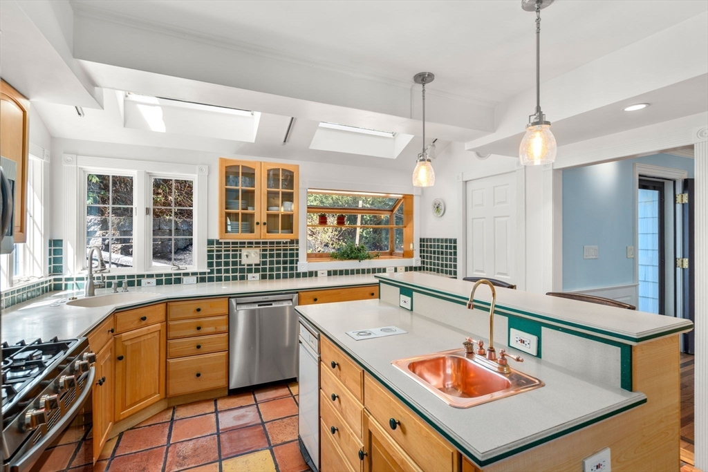 80 Fenwick Road Newton, MA 02468 - Photo 14 of 35 Gallery Image 14