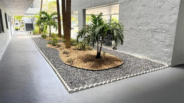 $199,500 | 8020 Hampton Boulevard, Unit 304, North Lauderdale, FL 33068