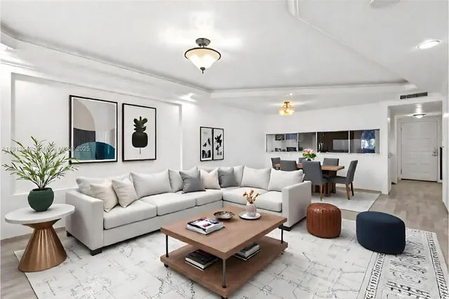 $199,500 | 8020 Hampton Boulevard, Unit 304, North Lauderdale, FL 33068