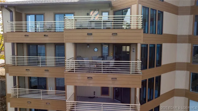 $259,900 | 701 Cedar Drive, Unit 2B, Lake Ozark, MO 65049