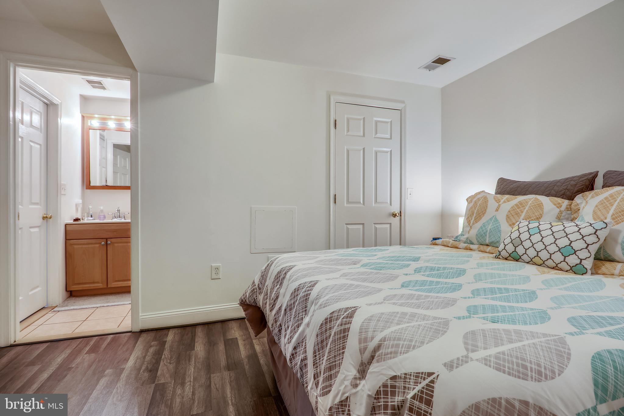 2216 North Capitol Street Northwest Washington, DC 20002 - Photo 45 of 51