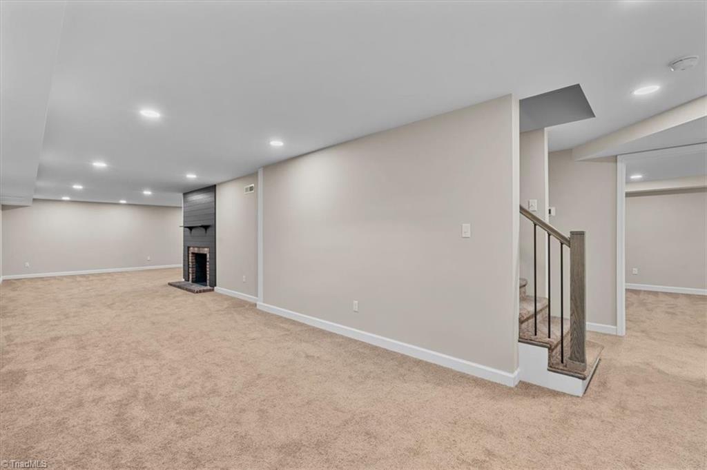 1541 Norwich Road Winston-Salem, NC 27127 - Photo 25 of 38