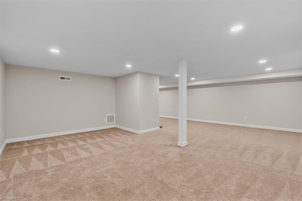 1541 Norwich Road Winston-Salem, NC 27127 - Photo 27 of 38