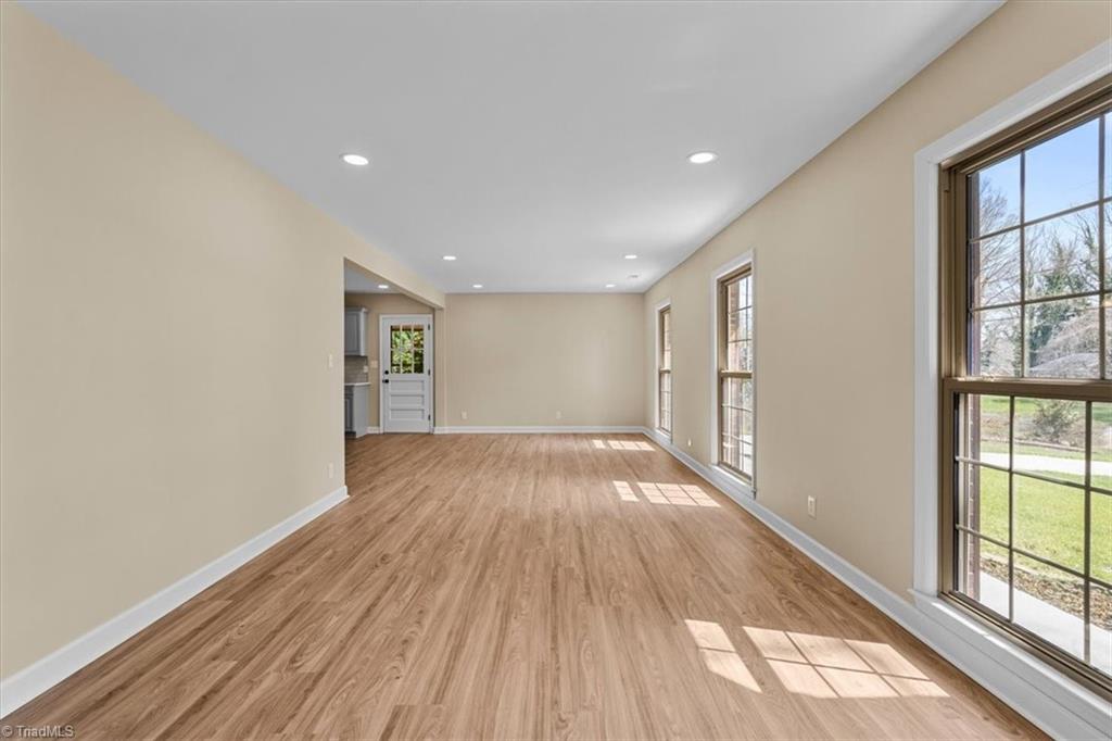 1541 Norwich Road Winston-Salem, NC 27127 - Photo 4 of 38