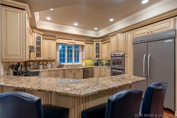 $1,400,000 | 323 Cherry Hill Drive, Lake Ozark, MO 65049