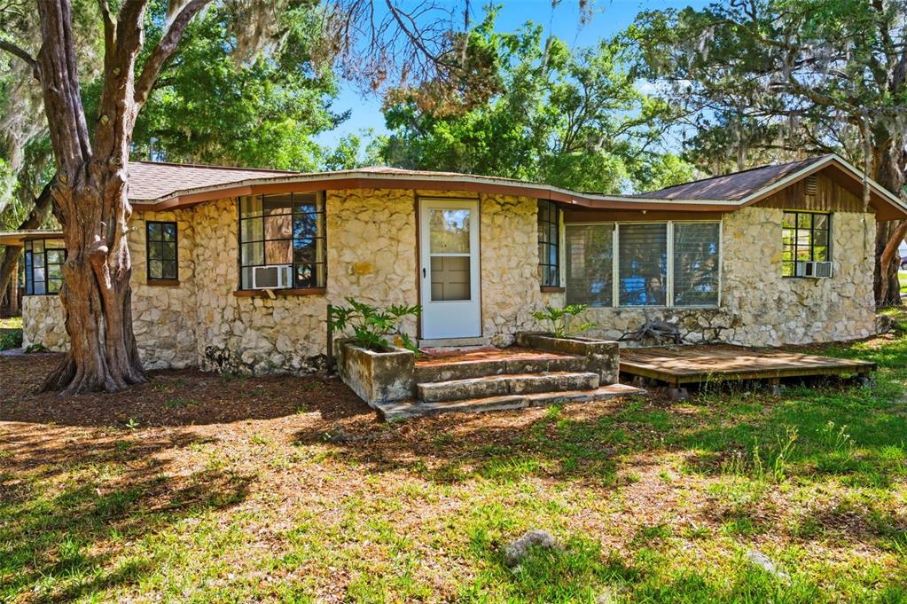 5651 Monroe Street New Port Richey, FL 34653 - Photo 38 of 61 Gallery Image 38