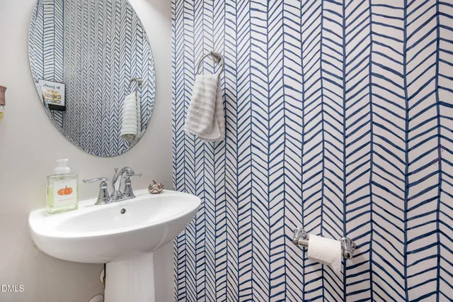 $1,995 | 372 Amber Acorn Avenue, Raleigh, NC 27603