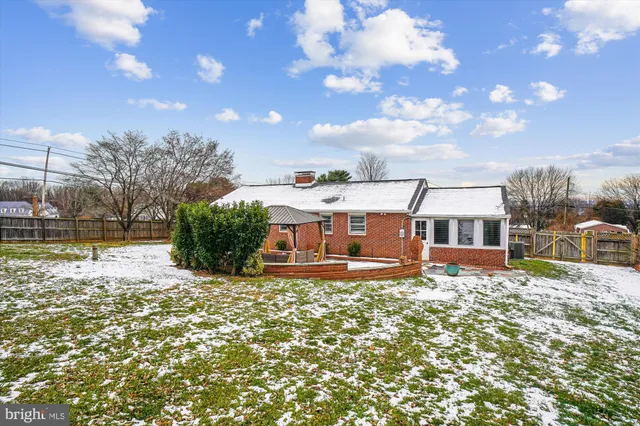 $399,000 | 5708 Lakeview Drive, Frederick, MD 21702