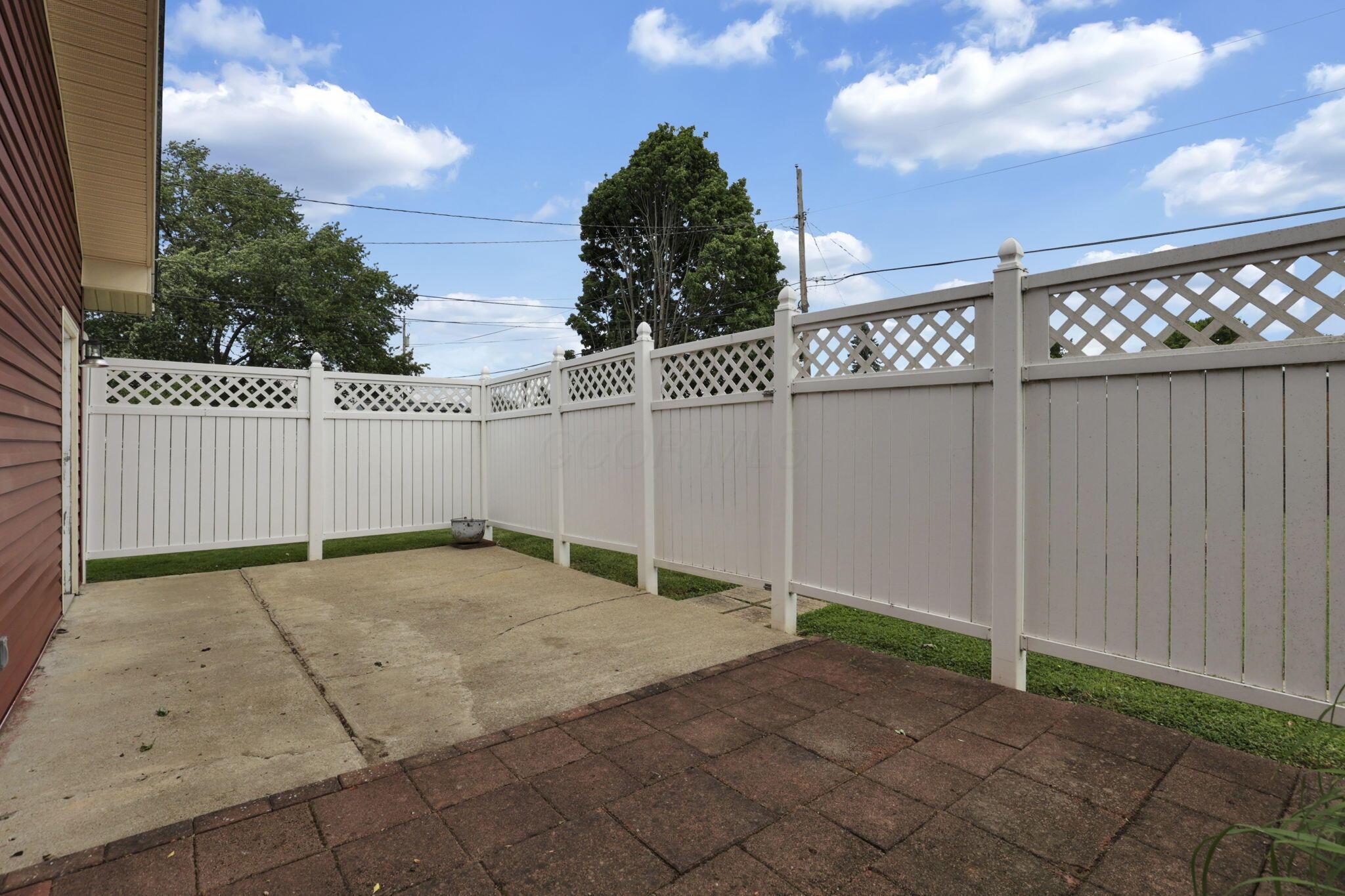 236 Fieldpoint Road Heath, OH 43056 - Photo 7 of 35 50-web-or-mls-0N4A3821
