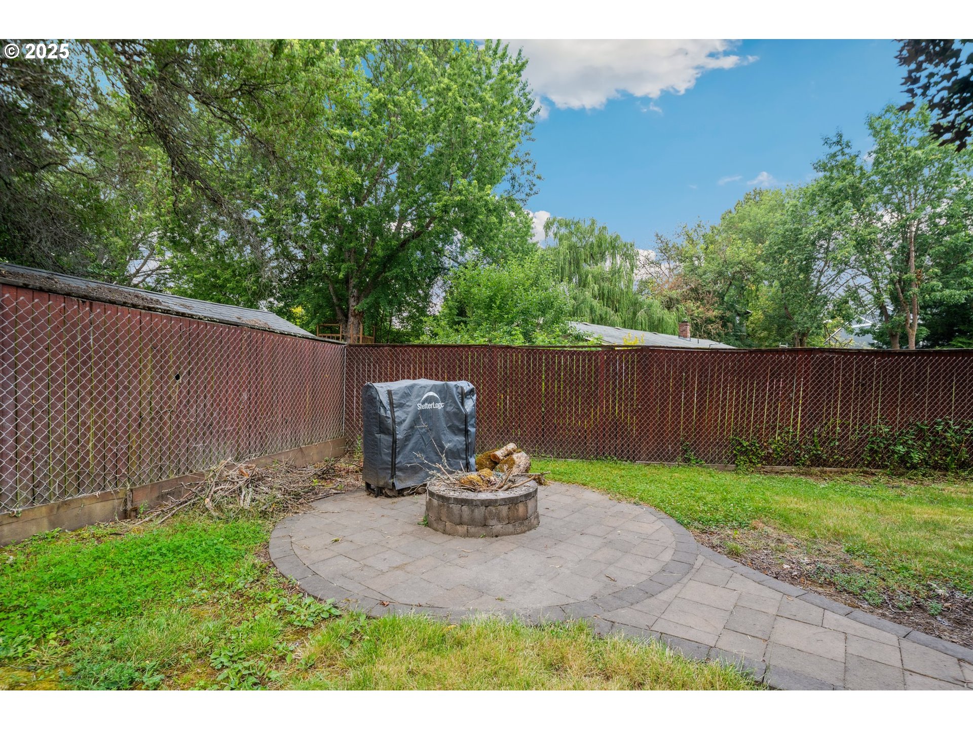 3905 Southwest 174th Avenue Beaverton, OR 97078 - Photo 27 of 33