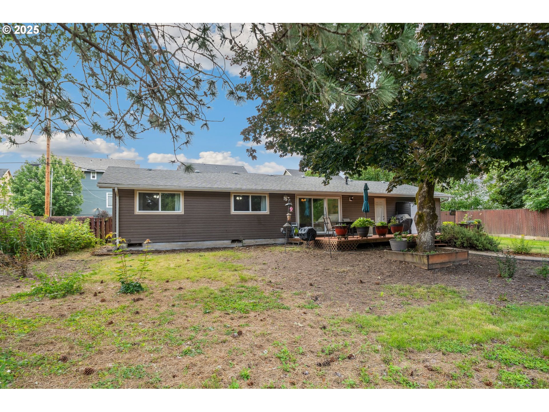 3905 Southwest 174th Avenue Beaverton, OR 97078 - Photo 29 of 33