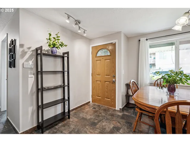 $475,000 | 3905 Southwest 174th Avenue, Beaverton, OR 97078