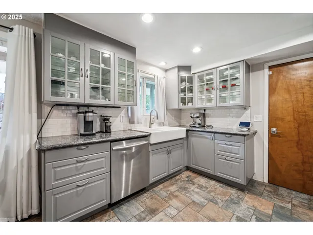 $475,000 | 3905 Southwest 174th Avenue, Beaverton, OR 97078