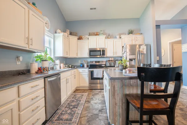 $304,999 | 848 Coralberry Lane, Greenwood, IN 46143
