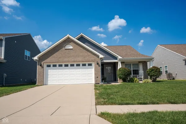 $304,999 | 848 Coralberry Lane, Greenwood, IN 46143