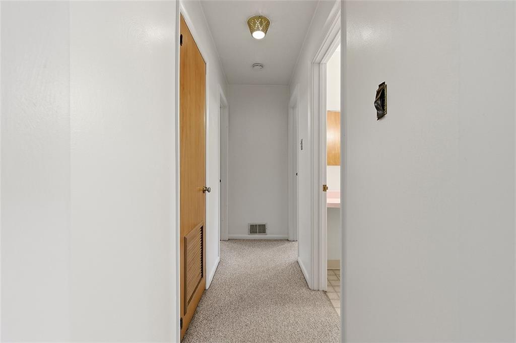 93 Stonesipher Road Oakdale, PA 15071 - Photo 18 of 36 a view of a hallway