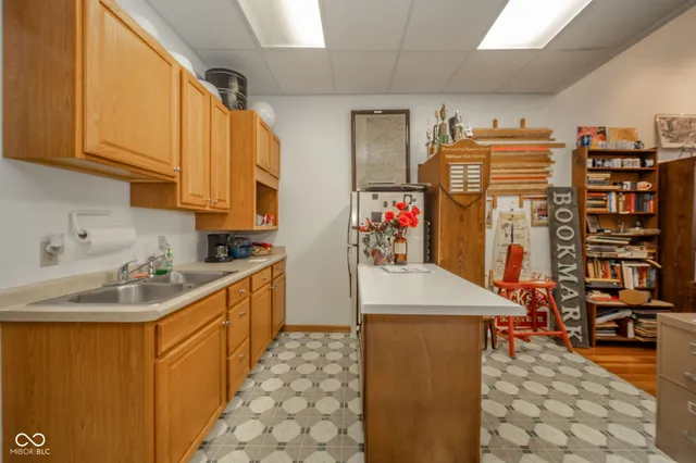 $325,000 | 28 North Washington Street, Knightstown, IN 46148