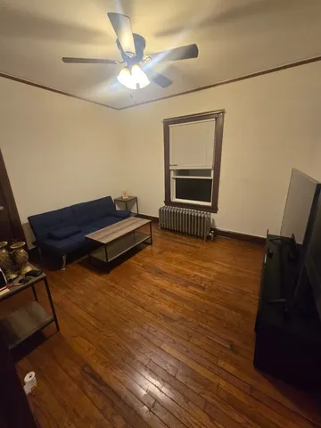 $1,100 | 1014 East Prairie Avenue, Unit 2RW, Des Plaines, IL 60016