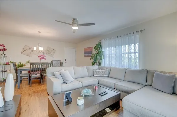 $2,199 | 2990 Northeast 16th Avenue, Unit 301, Oakland Park, FL 33334