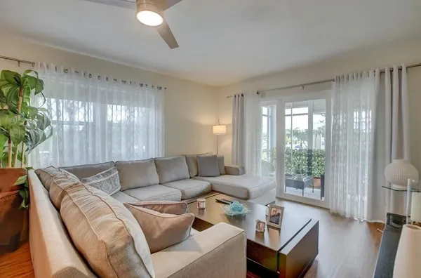 $2,199 | 2990 Northeast 16th Avenue, Unit 301, Oakland Park, FL 33334