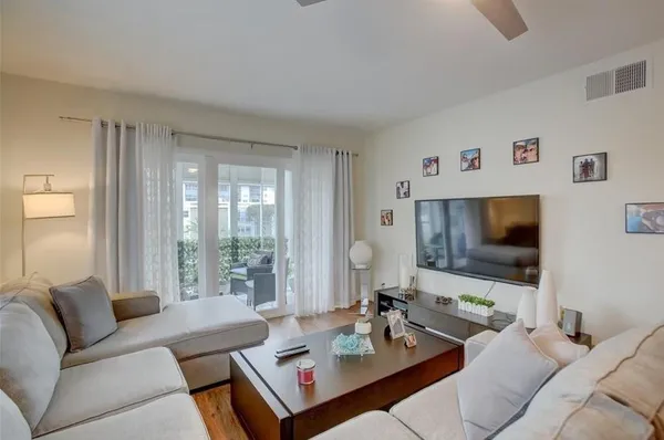 $2,199 | 2990 Northeast 16th Avenue, Unit 301, Oakland Park, FL 33334